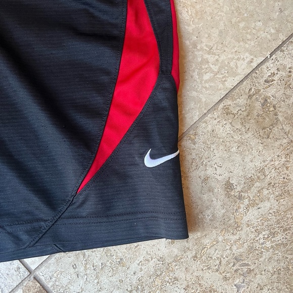 Nike shorts - Picture 3 of 5